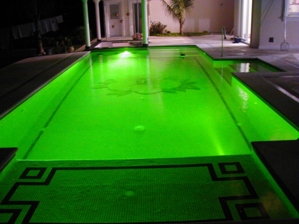 Automação de piscinas pelo celular: o que é possível controlar?