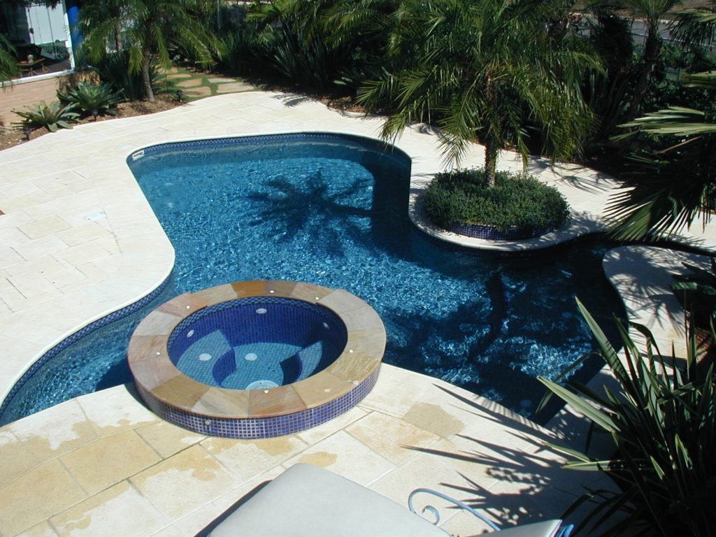 Piscina de alto padrão: 15 tecnologias que estão transformando projetos residenciais